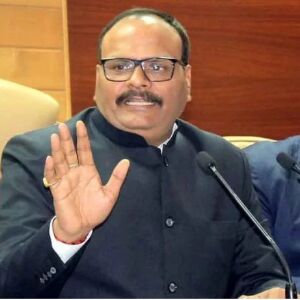 विवेक तिवारी हत्याकांड: योगी के मंत्री ने ही उठाए सवाल, बोले-तथ्यों से खिलवाड़ कर रहे बड़े अफसर विवेक तिवारी हत्याकांड: योगी के मंत्री ने ही उठाए सवाल, बोले-तथ्यों से खिलवाड़ कर रहे बड़े अफसर