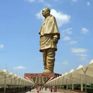 लौह पुरुष की विश्व की सबसे ऊंची प्रतिमा बनकर हुई तैयार