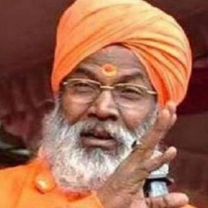 अफसरों की नजर में गरीब हैं साक्षी महाराज, केंद्र की आयुष्मान भारत योजना के लाभार्थियों में नाम