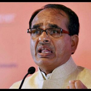 मध्य प्रदेश: CM शिवराज का आंगनबाड़ी कार्यकर्ताओं को बड़ा तोहफा