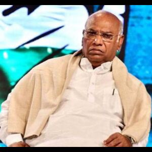 खड़गे बोले- CJI दीपक मिश्रा के खिलाफ महाभियोग नहीं लाएगी कांग्रेस