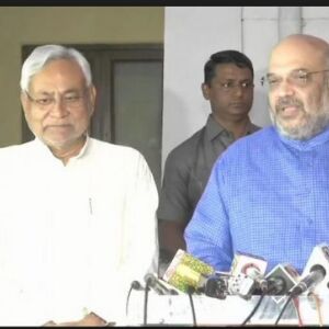 भाजपा-जदयू के बीच सीटों के बंटवारे में बड़े भाई साबित हुए नीतीश भाजपा-जदयू के बीच सीटों के बंटवारे में बड़े भाई साबित हुए नीतीश