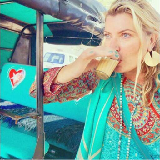 अमेरिका में भारत की देसी चाय बेचकर बनीं अरबपति, जानें इस लड़की की कहानी