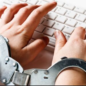 मिस्र में सोशल मीडिया की आजादी ख़तम,अब सरकार रखेगी निगरानी मिस्र में सोशल मीडिया की आजादी ख़तम,अब सरकार रखेगी निगरानी