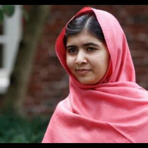 कड़ी सुरक्षा के बीच 6 साल बाद PAK लौटीं मलाला, तालिबानी हमले के बाद छोड़ा था देश