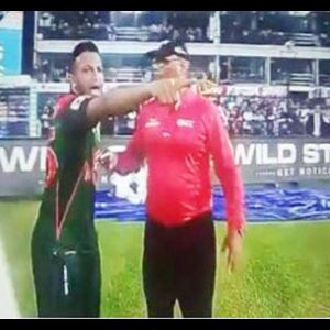 तोड़फोड़ के बाद मुश्किल में बांग्लादेशी टीम, शाकिब की कसम - दोबारा नहीं करेंगे