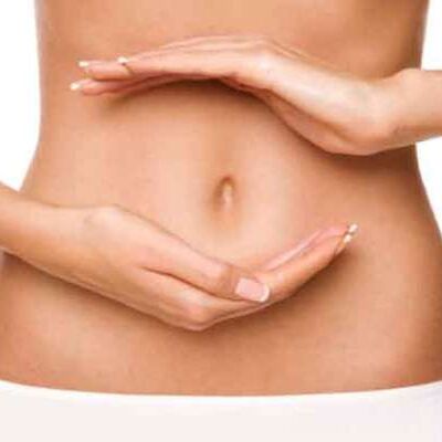 इन चीज़ों से करें नाभि का कालापन दूर, बनेंगी सुंदर