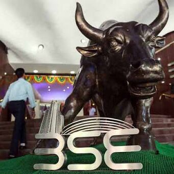 बाजार में बुल रन, 350 अंकों की शानदार उछाल के साथ ऐतिहासिक ऊंचाई पर बंद सेंसेक्स