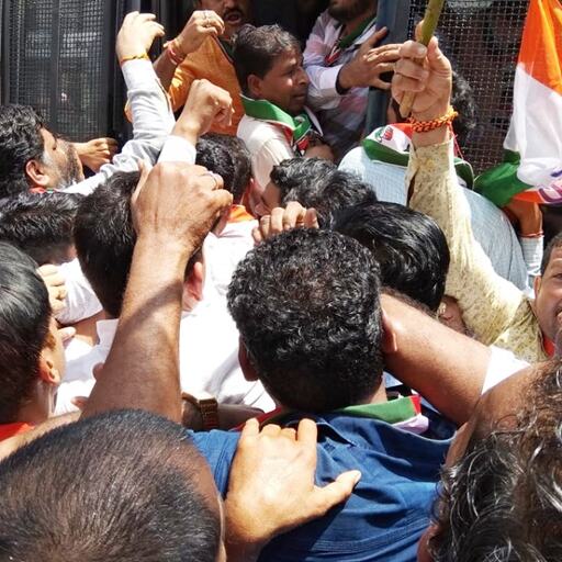 मुलताई में कांग्रेसी-पुलिसकर्मी भिड़े, सैकड़ों गिरफ्तार