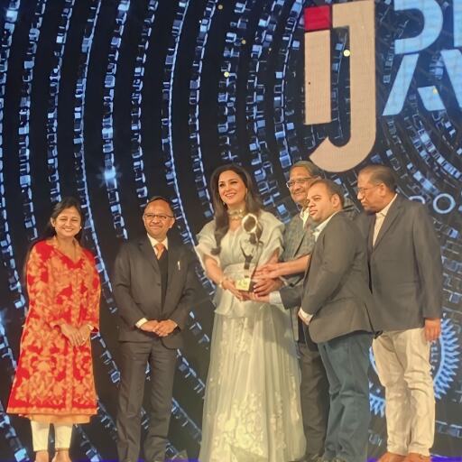 ऐश्प्रा जेम्स एंड ज्वेल्स को प्रतिष्ठित आइजे डिज़ाइन अवार्ड्स में बेस्ट नेकलेस डिज़ाइन अवार्ड से किया गया सम्मानित ऐश्प्रा जेम्स एंड ज्वेल्स को प्रतिष्ठित आइजे डिज़ाइन अवार्ड्स में बेस्ट नेकलेस डिज़ाइन अवार्ड से किया गया सम्मानित