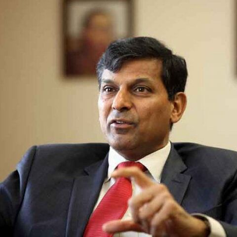 एनपीए के लिए अति आशावान बैंकर व धीमी विकास दर जिम्मेदार: राजन