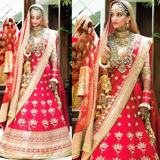 First Photo: शादी के लिए सुर्ख लाल जोड़े में सजी सोनम कपूर, दूल्‍हा बने आनंद अहूजा