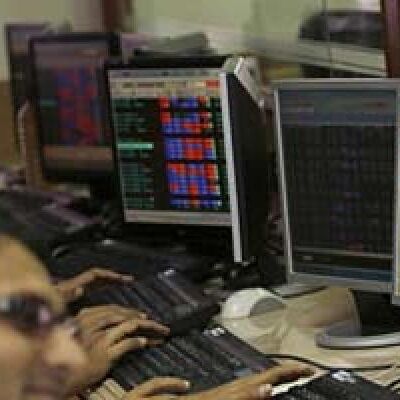 सेंसेक्स 212 अंक की मजबूती के साथ हुआ बंद