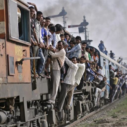 रेलवे के तीन प्रमुख मोर्चों पर टिकी हैं सबकी निगाहें -सेफ्टी, स्पीड और कंफर्ट