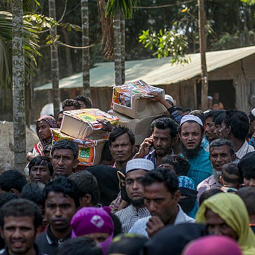 ऐसा क्या हुआ, जो बांग्लादेश के शरणार्थी शिविरों से भाग रहे हैं रोहिंग्या... ऐसा क्या हुआ, जो बांग्लादेश के शरणार्थी शिविरों से भाग रहे हैं रोहिंग्या...