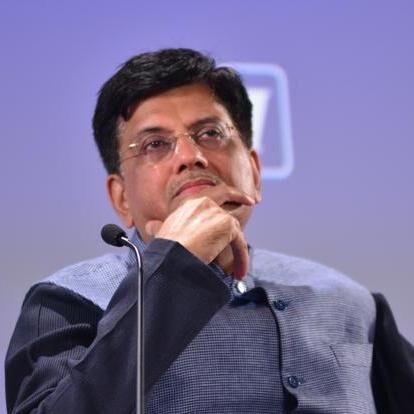 बिना बताए छुट्टी पर गए 13,500 कर्मचारियों को निकालेगा रेलवे