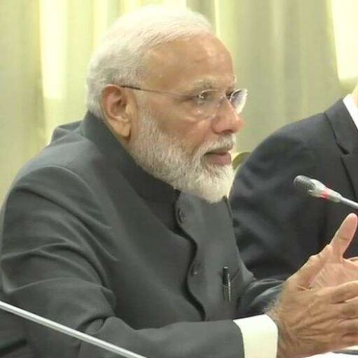 आतंकवाद का साथ देने वाले देशों को जिम्मेदार ठहराया जाना चाहिए: मोदी आतंकवाद का साथ देने वाले देशों को जिम्मेदार ठहराया जाना चाहिए: मोदी