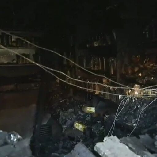 अभी-अभी: बंगलूरू के इस बड़े रेस्टोरेंट में लगी भीषण आग, अंदर सो रहे पांच लोगों की मौत