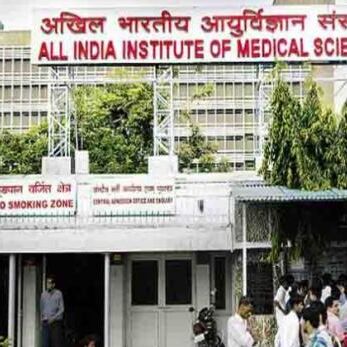 AIIMS में बदसलूकी के खिलाफ डॉक्टर हड़ताल पर, मरीज परेशान