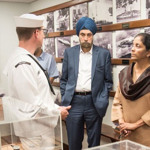 अमेरिका-भारत के रिश्तों को मजबूत कर स्वदेश लौंटी रक्षा मंत्री निर्मला सीतारमण