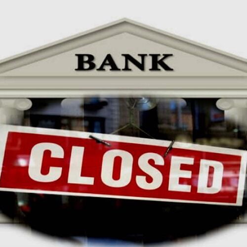 फेस्टिव सीजन के चलते 11 दिन बंद रहेंगे बैंक, हो सकती है कैश की किल्लत फेस्टिव सीजन के चलते 11 दिन बंद रहेंगे बैंक, हो सकती है कैश की किल्लत