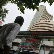 हरे निशान के साथ खुले शेयर बाजार में मिला-जुला रुख