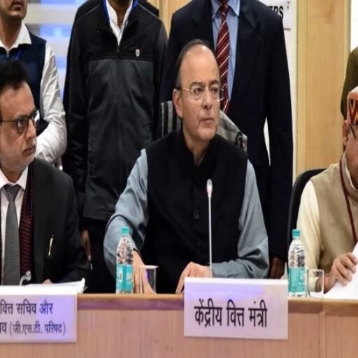 GST: किन 29 वस्तुओं पर घटा टैक्स, कौन सी 53 सेवाओं पर कम हुआ शुल्क, देखिए पूरी लिस्ट