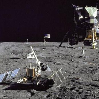 चांद पर मानव बस्ती बनने से पहले पहुंचेगा मोबाइल, अगले साल से वोडाफोन का नेटवर्क!