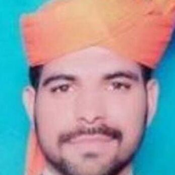 पाकिस्तान: मासूम बच्ची से रेप के दोषी को फांसी पर लटकाया, आधे घंटे लटका रहा शव पाकिस्तान: मासूम बच्ची से रेप के दोषी को फांसी पर लटकाया, आधे घंटे लटका रहा शव