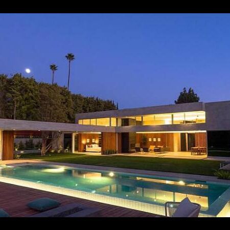 शादी से पहले निक ने प्रियंका के लिए ख़रीदा इतना आलिशान घर, करोड़ों में है कीमत शादी से पहले निक ने प्रियंका के लिए ख़रीदा इतना आलिशान घर, करोड़ों में है कीमत