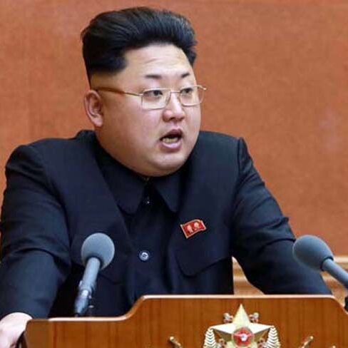 नरम पड़े नॉर्थ कोरिया के तानाशाह किम जोंग, साउथ कोरिया से बातचीत को हुए तैयार
