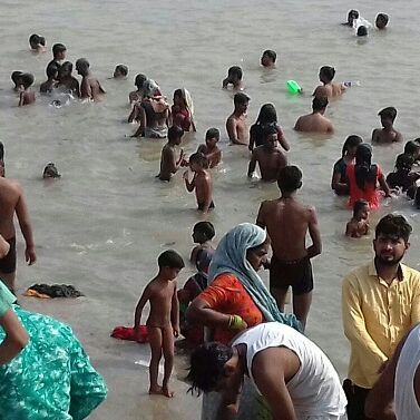 6980 लावारिस लोगों की अस्थियों को मिला गंगा का आश्रय...