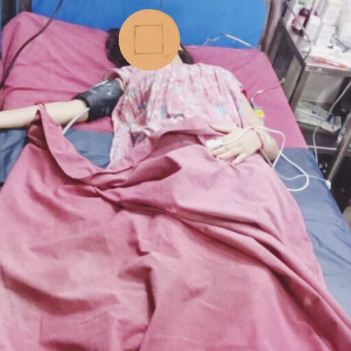 महिला मरीज के लिए सीएम योगी ने रुकवाई फ्लीट, अस्पताल ले जा रही एंबुलेंस को दिया रास्ता महिला मरीज के लिए सीएम योगी ने रुकवाई फ्लीट, अस्पताल ले जा रही एंबुलेंस को दिया रास्ता