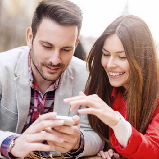 लड़कों की तरफ जल्दी आकर्षित होती हैं ऐसी आंखों वाली लड़कियां