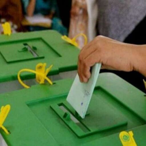 PAK मतदान अधिकारी ने कहा- वोटों की हेराफेरी के लिए सुरक्षा बलों ने किया अपहरण PAK मतदान अधिकारी ने कहा- वोटों की हेराफेरी के लिए सुरक्षा बलों ने किया अपहरण