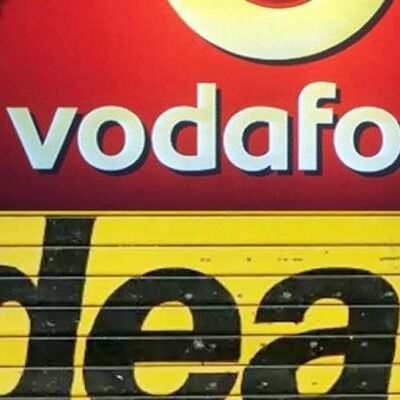 अगस्त में पूरा होगा IDEA के साथ मर्जर, लेकिन उससे पहला वोडाफोन को लगा तगड़ा झटका