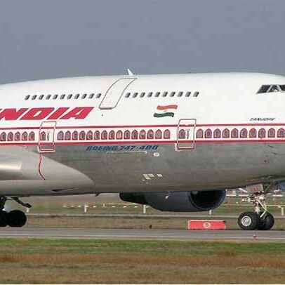 25 हजार करोड़ के एयर इंडिया के विमान कल-पुर्जों की कमी के कारण बेकार खड़े हैं 25 हजार करोड़ के एयर इंडिया के विमान कल-पुर्जों की कमी के कारण बेकार खड़े हैं
