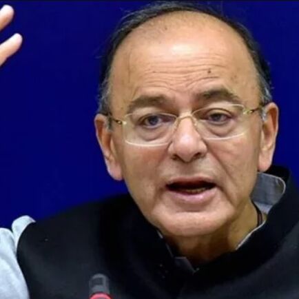 Budget 2018: 7 लाख तक की इनकम पर मिल सकती है टैक्स में छूट