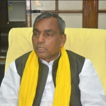 ओम प्रकाश राजभर का यू टर्न, घोषणा के बाद अपना दल के मंच पर जाने से किया इनकार