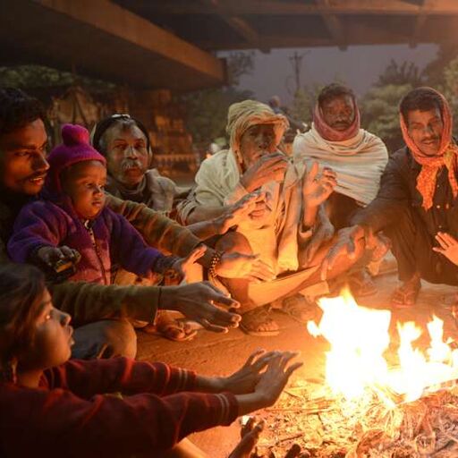 बर्फीली हवाओं से बढ़ी ठिठुरन, गया में शीतलहर का कहर