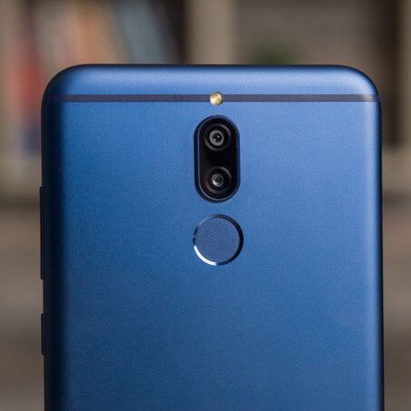 Huawei Mate 20 Lite के फीचर्स हुए लीक, जानें इस बजट स्मार्टफोन का किससे है मुकाबला