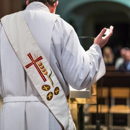 बाल शोषण से लड़ाई चर्च की प्राथमिकता होनी चाहिए :वेटिकन पैनल बाल शोषण से लड़ाई चर्च की प्राथमिकता होनी चाहिए :वेटिकन पैनल