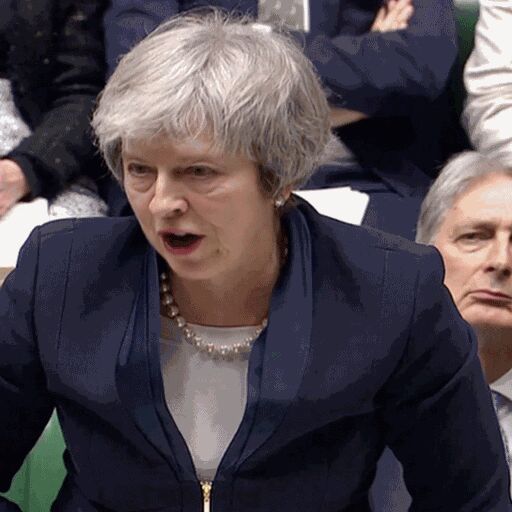 समझौते को लेकर थेरेसा मे की करारी हार, डेविड कैमरन की तरह जा सकती है कुर्सी