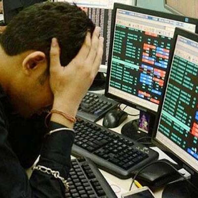 अमेरिकी बाजार में कोहराम से औंधे मुंह गिरा बाजार, 759 अंक टूटकर 34,001 पर बंद हुआ सेंसेक्स - रुपये में रिकॉर्ड गिरावट