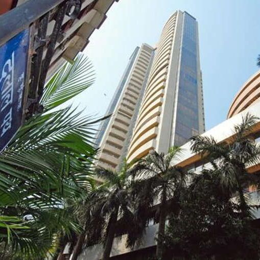 सेंसेक्स 8 अंक चढ़कर 35216 के स्तर पर बंद, ऑटो शेयर्स में हुई बिकवाली