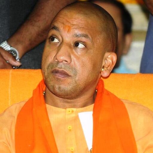 तो रेप के आरोपी के साथ मंच साझा करेंगे यूपी के सीएम!