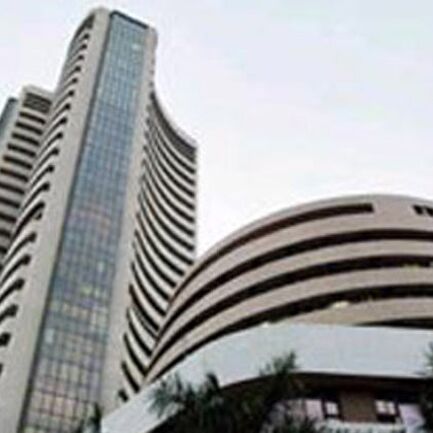 सेंसेक्स 180 अंक गिरकर 35037 पर बंद, रियल्टी शेयर्स में हुई बिकवाली