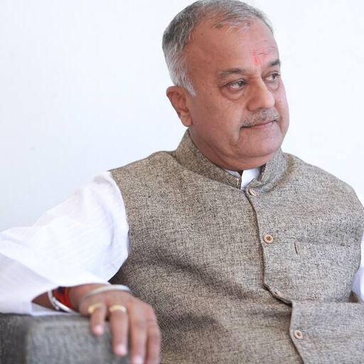 क्या देश में बढ़ते अपराध की वजह हैं स्मार्टफोन और इंटरनेट, भाजपा सांसद तो यही मानते हैं