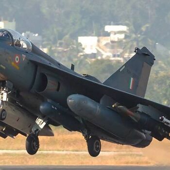 वायुसेना प्रमुख का खुलासा, चीन ने तिब्‍बत में लड़ाकू विमान तैनात किए