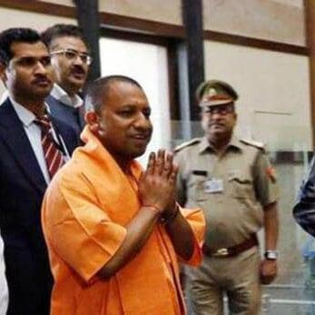 रिटायर्ड अफसर बने सीएम योगी के ओएसडी: लखनऊ रिटायर्ड अफसर बने सीएम योगी के ओएसडी: लखनऊ